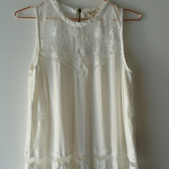 Last one NWOT lace top - Picture 2 of 8
